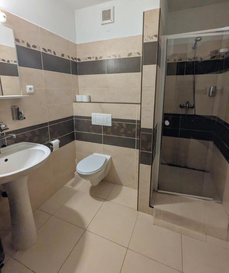 Hotel Alfa Trutnov Ngoại thất bức ảnh